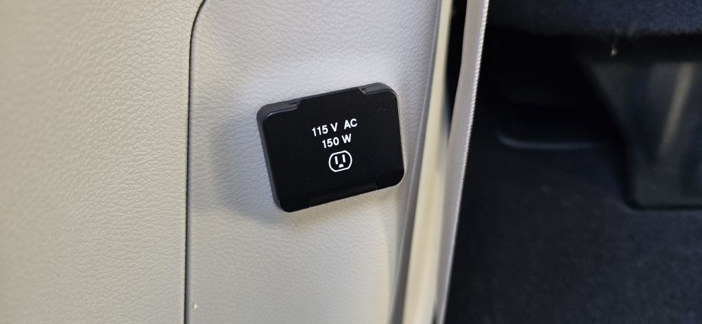 2017 Chrysler Pacifica Image 34