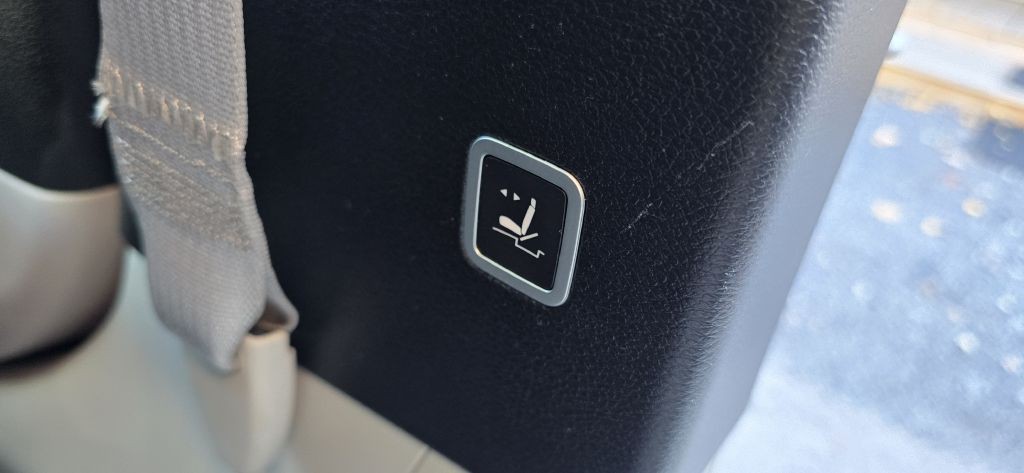 2017 Chrysler Pacifica Image 39