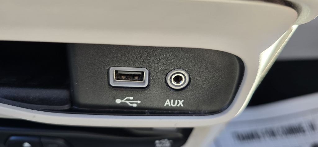 2017 Chrysler Pacifica Image 57