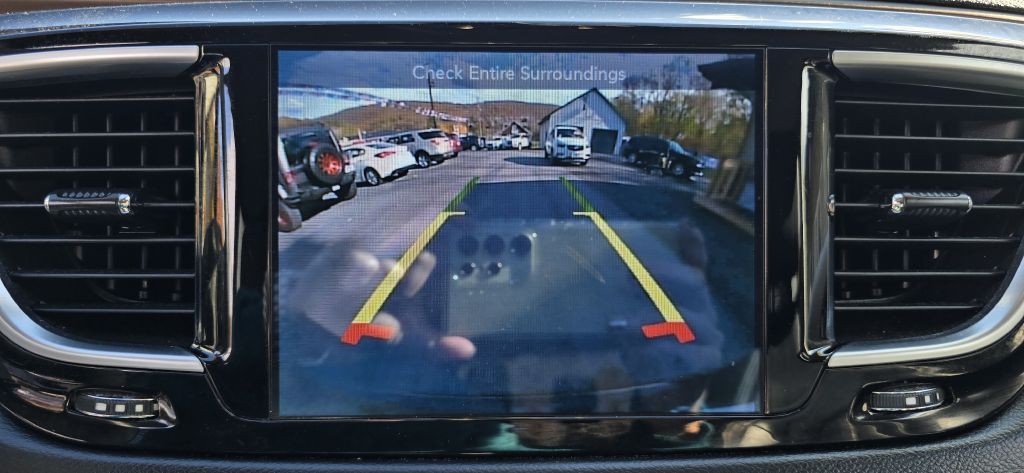 2017 Chrysler Pacifica Image 76