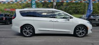 Image for 2017 Chrysler Pacifica Limited ID: 6906794