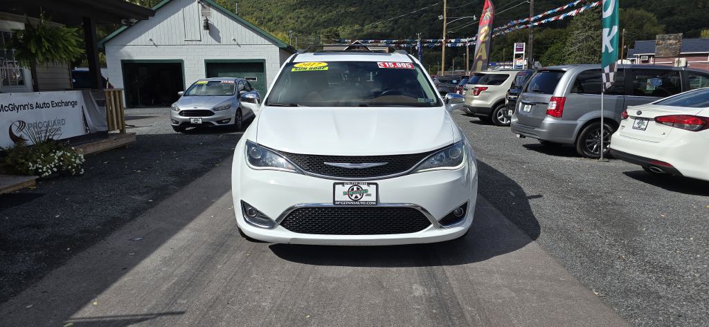 2017 Chrysler Pacifica Image 4