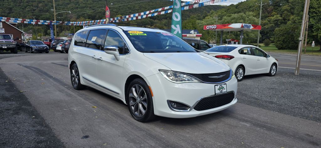 2017 Chrysler Pacifica Image 9