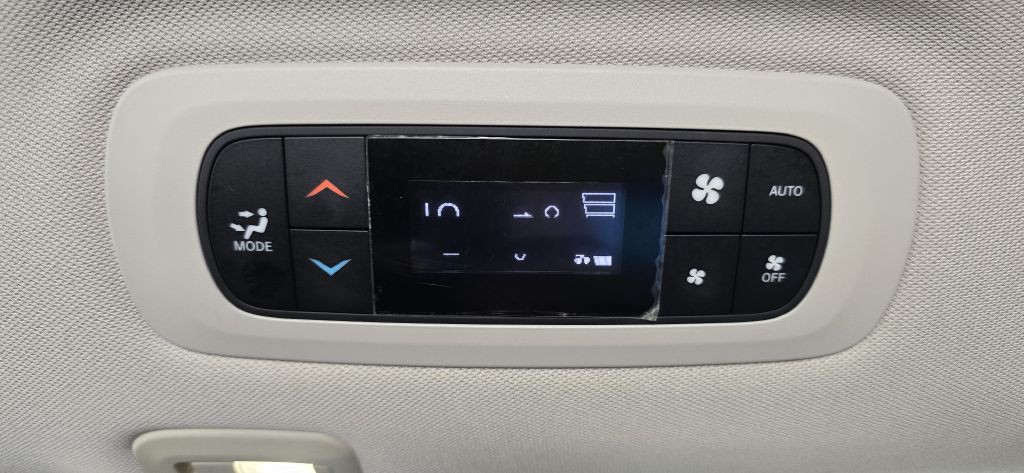 2017 Chrysler Pacifica Image 33