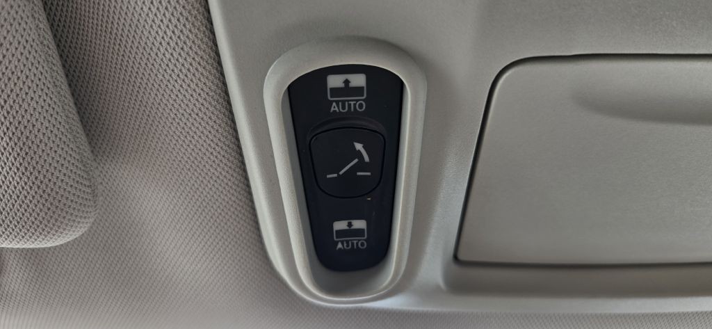 2017 Chrysler Pacifica Image 57