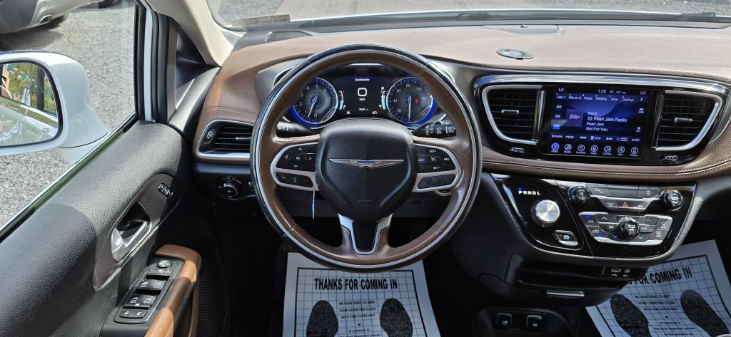 2017 Chrysler Pacifica Image 73