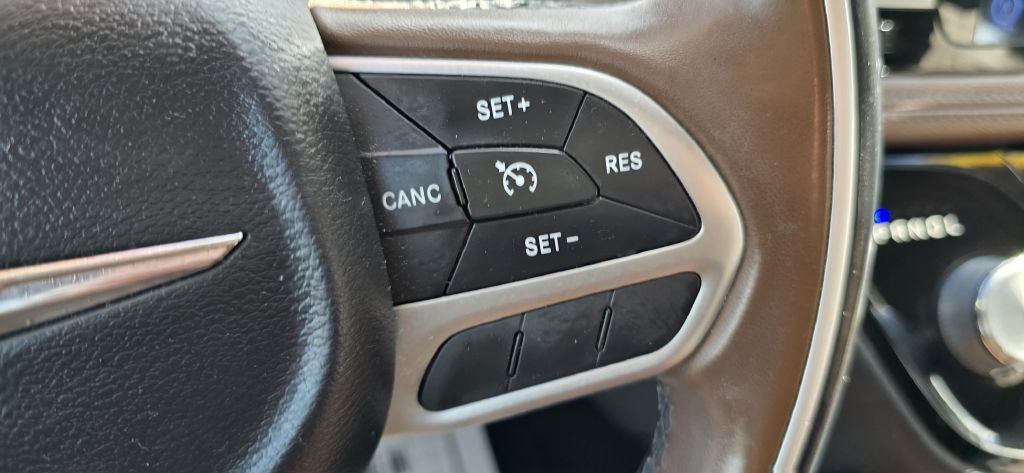 2017 Chrysler Pacifica Image 77