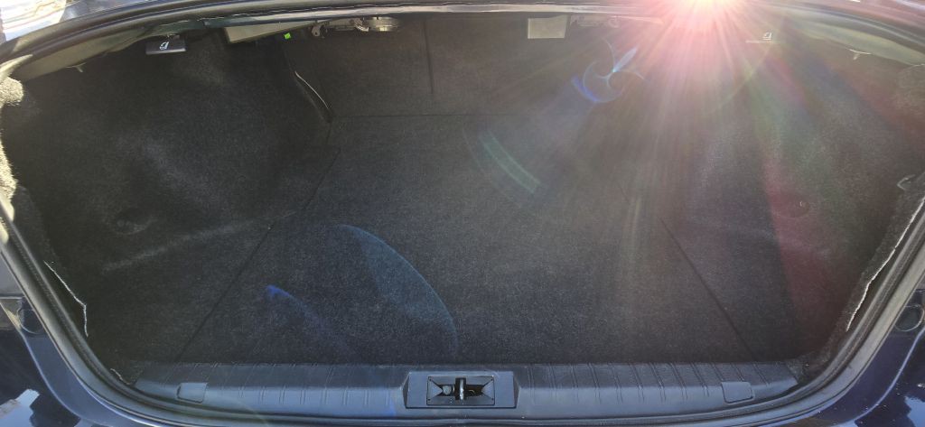 2018 Subaru Legacy Image 22