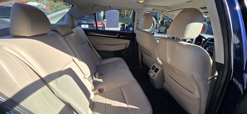 2018 Subaru Legacy Image 26