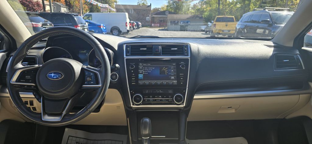 2018 Subaru Legacy Image 36