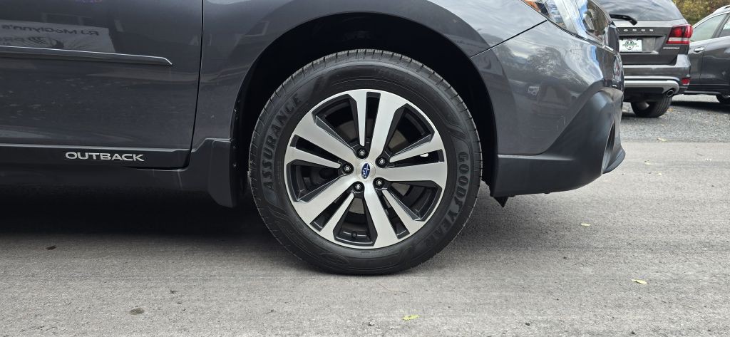2018 Subaru Outback Image 13