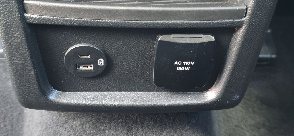 2022 Ford Edge Image 16