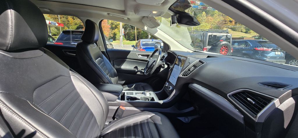2022 Ford Edge Image 26