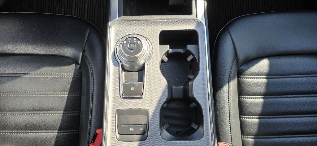 2022 Ford Edge Image 43