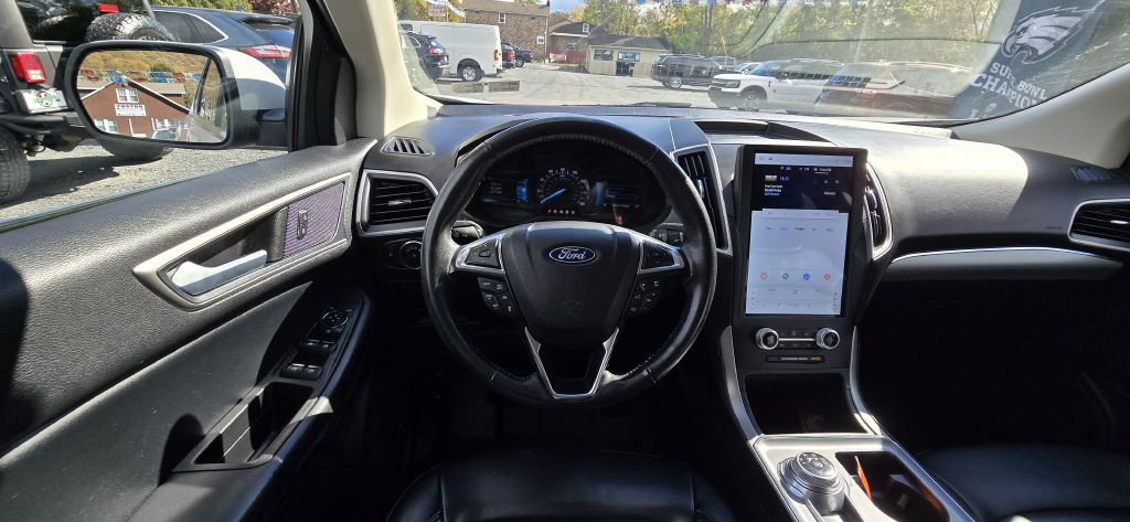 2022 Ford Edge Image 45