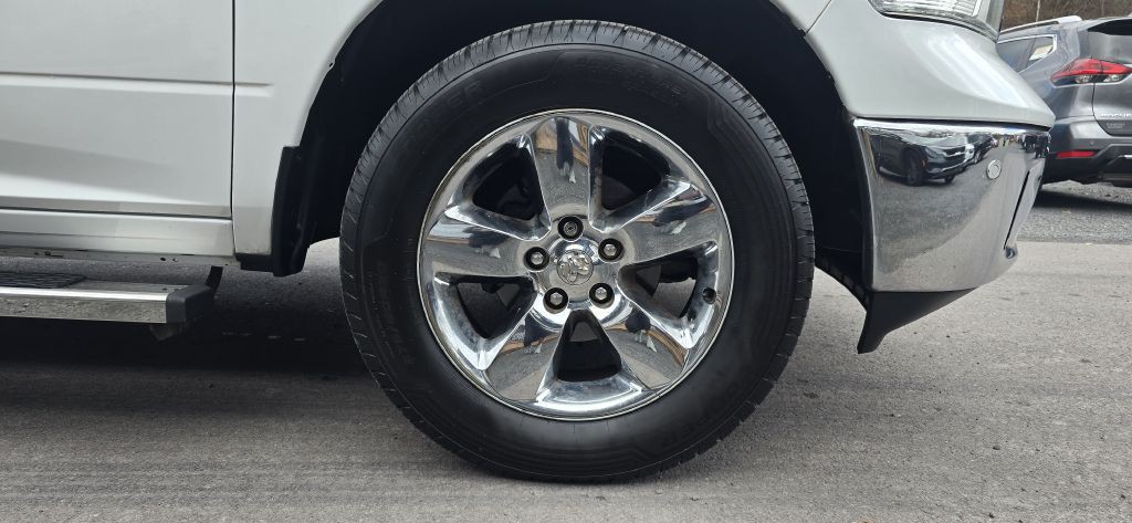 2017 RAM 1500 Image 12