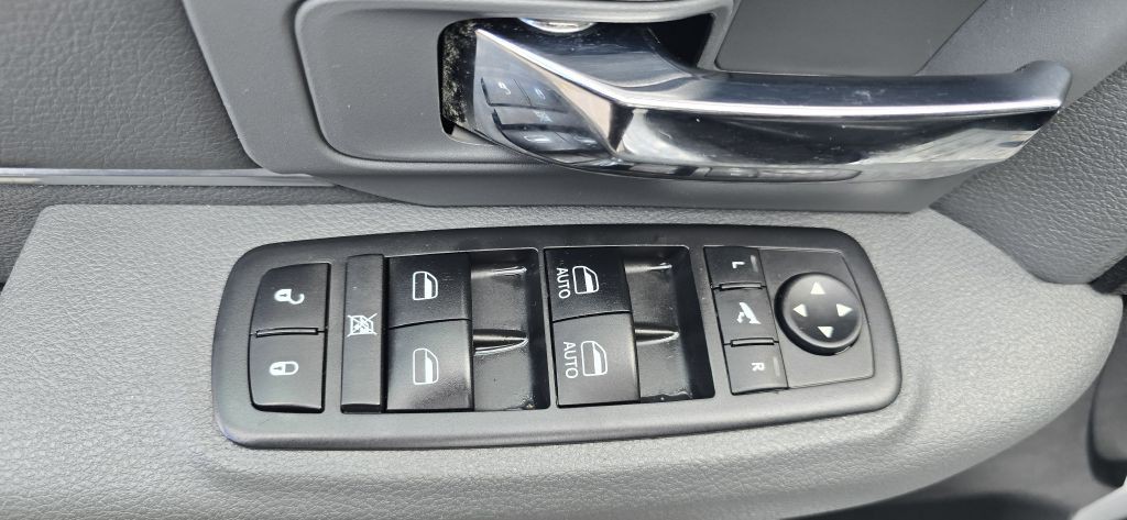 2017 RAM 1500 Image 21