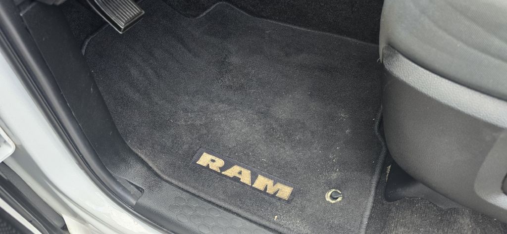 2017 RAM 1500 Image 23