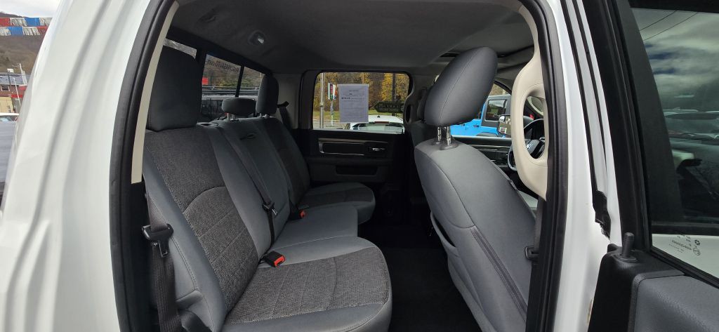 2017 RAM 1500 Image 30