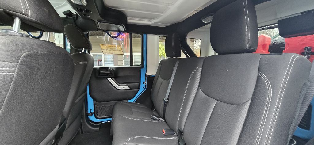 2017 Jeep Wrangler Unlimited Image 27