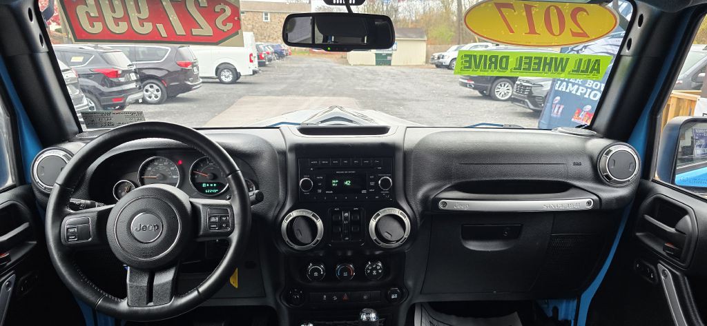 2017 Jeep Wrangler Unlimited Image 35