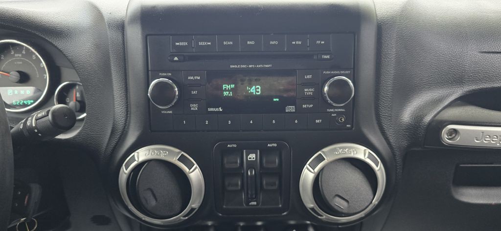 2017 Jeep Wrangler Unlimited Image 39