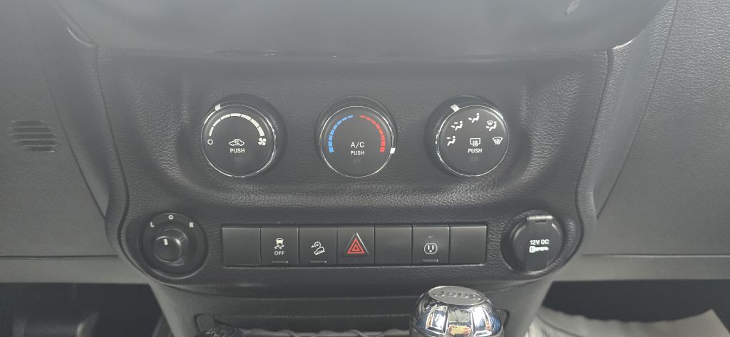 2017 Jeep Wrangler Unlimited Image 42