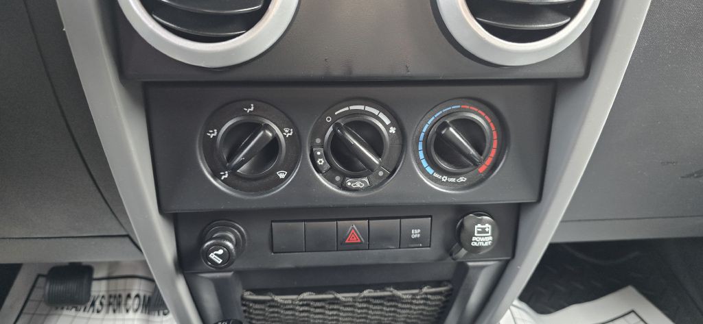 2008 Jeep Wrangler Image 27