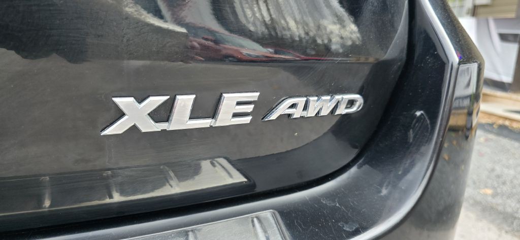 2018 Toyota Highlander Image 9