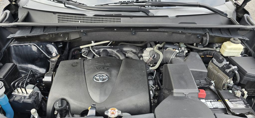 2018 Toyota Highlander Image 11