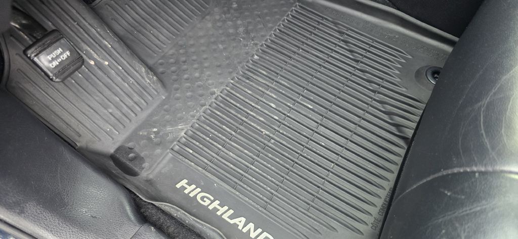 2018 Toyota Highlander Image 19