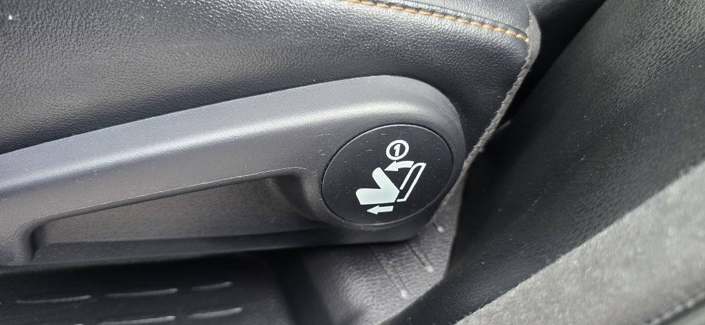 2018 Toyota Highlander Image 24