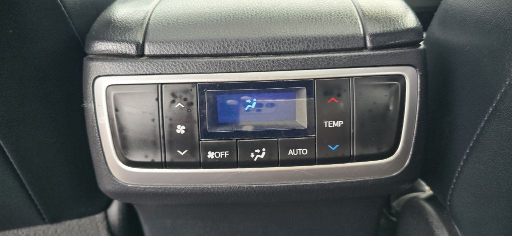 2018 Toyota Highlander Image 27