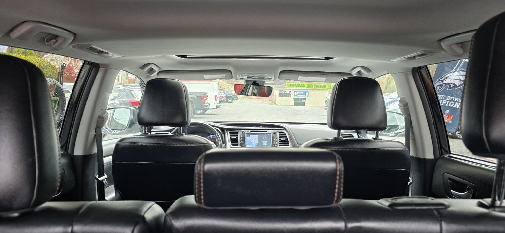 2018 Toyota Highlander Image 36