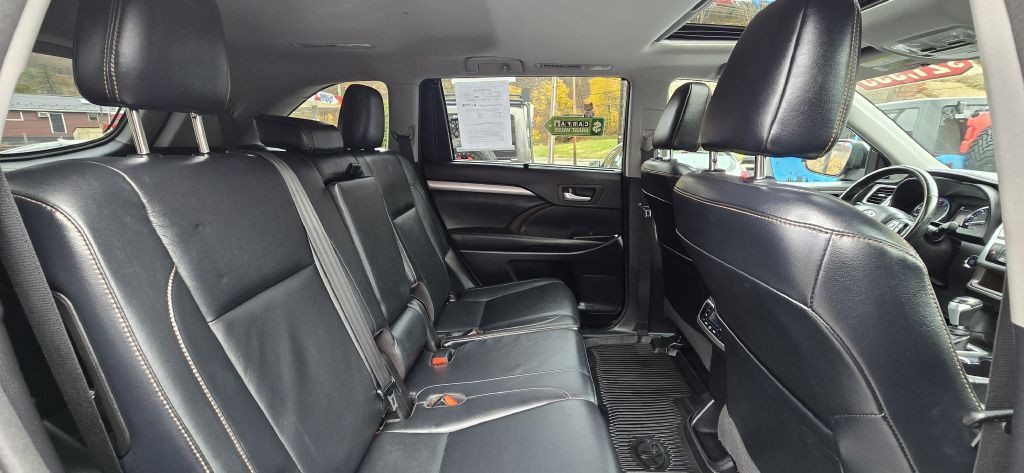 2018 Toyota Highlander Image 37