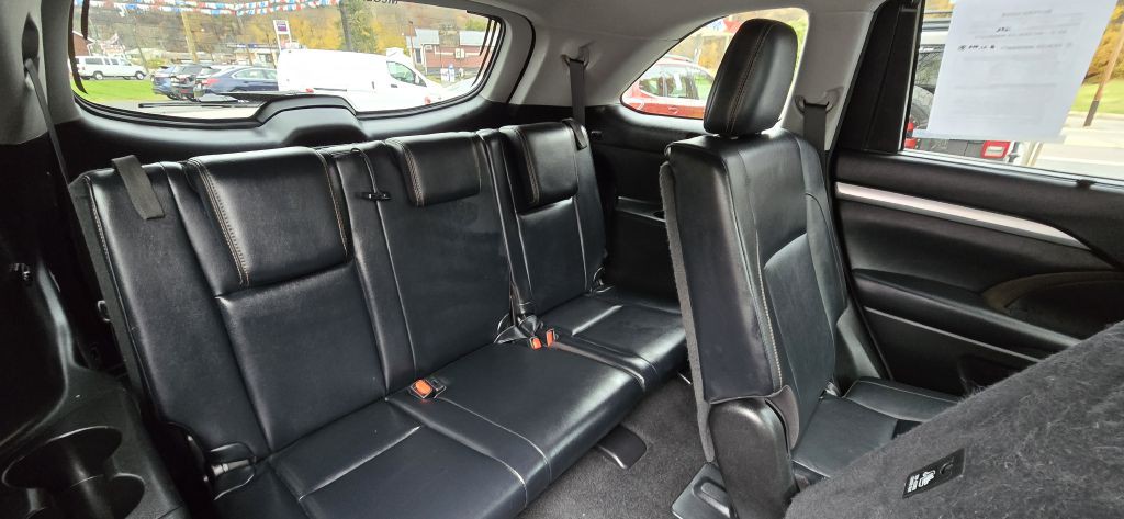 2018 Toyota Highlander Image 40