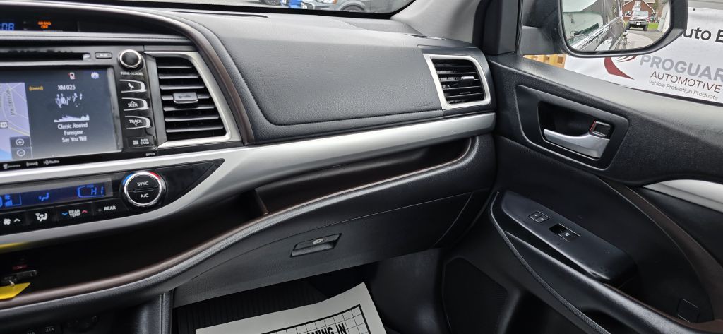 2018 Toyota Highlander Image 51