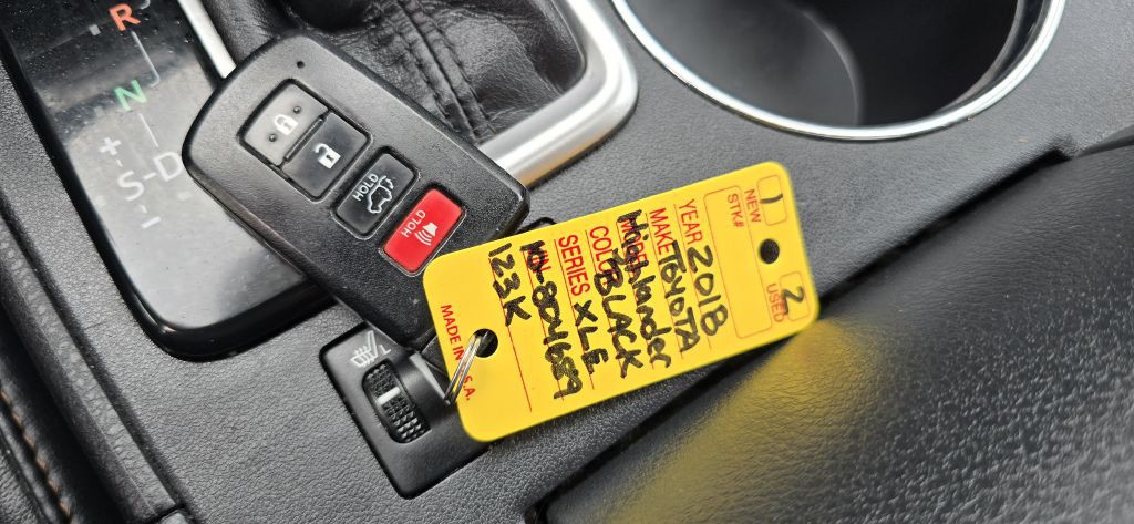 2018 Toyota Highlander Image 76