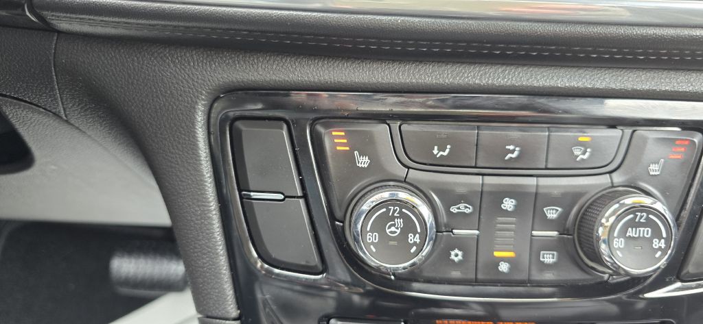 2019 Buick Enclave Image 35