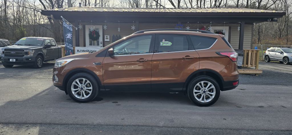 2017 Ford Escape Image 2