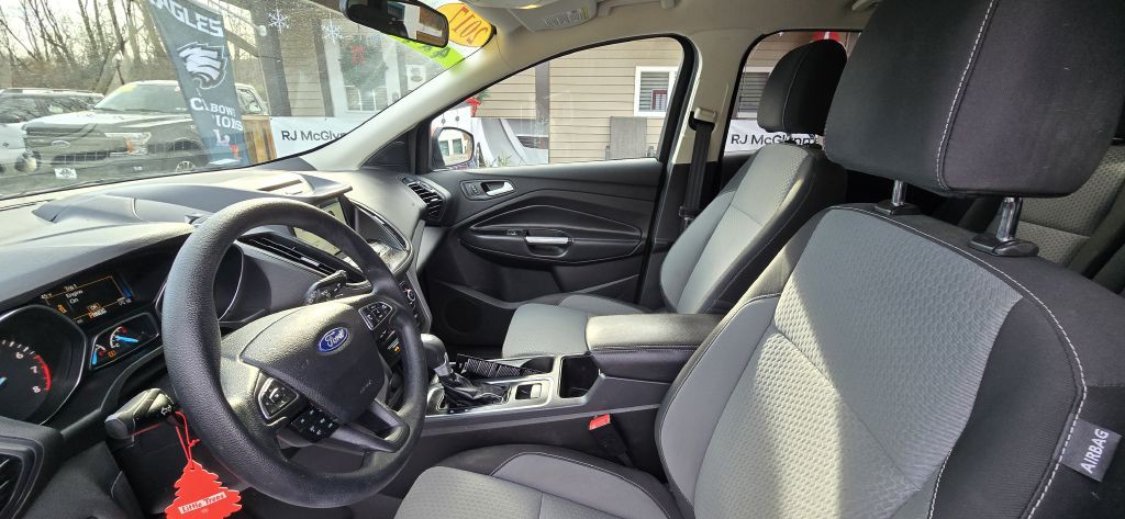 2017 Ford Escape Image 19