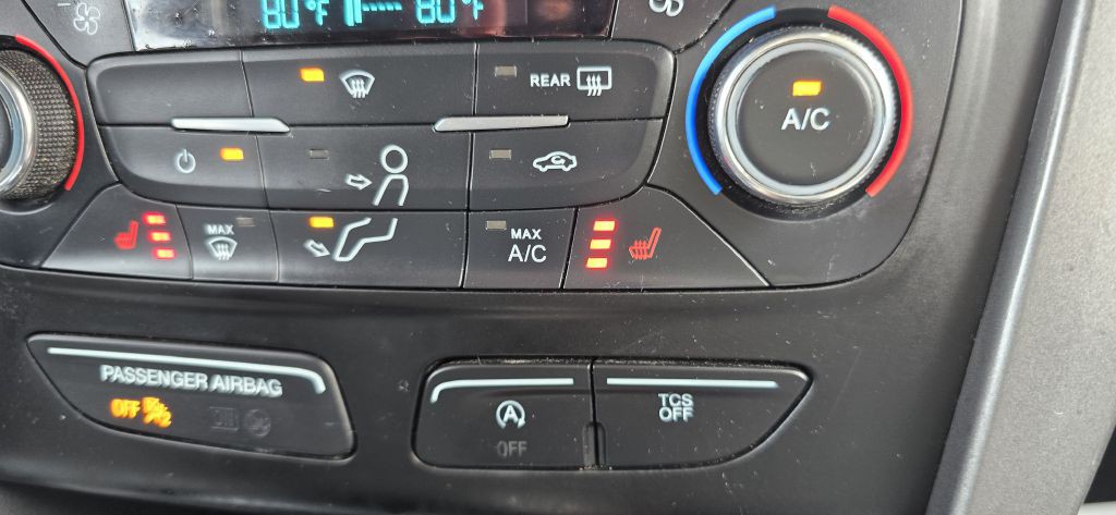 2017 Ford Escape Image 40