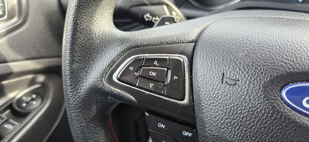 2017 Ford Escape Image 46