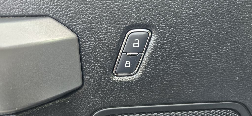 2018 Ford F-150 Image 17