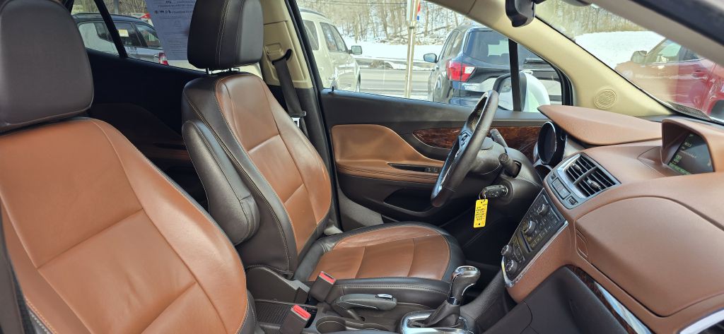 2016 Buick Enclave Image 30