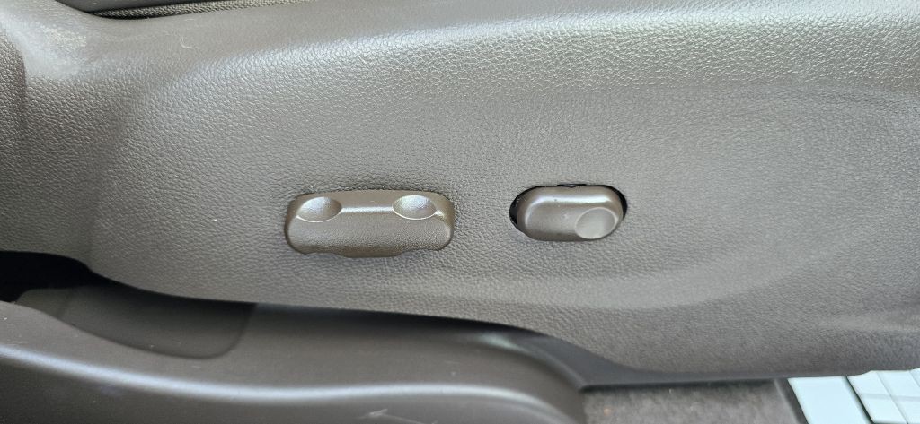 2016 Buick Enclave Image 31