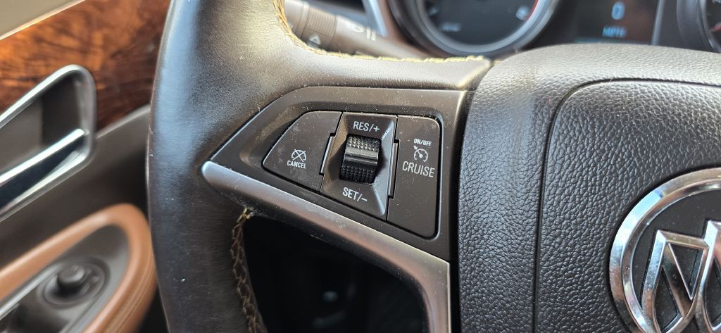 2016 Buick Enclave Image 47