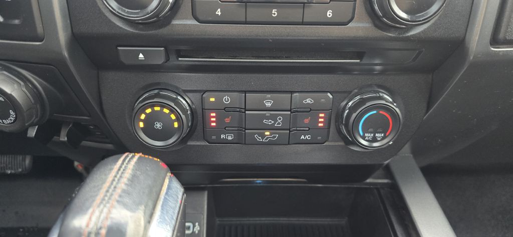 2018 Ford F-150 Image 32