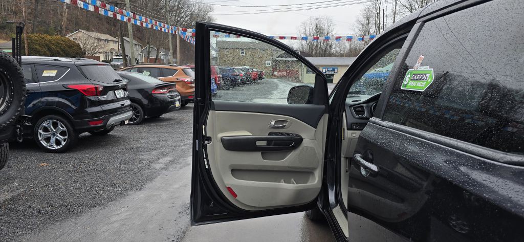 2019 Kia Sedona Image 12