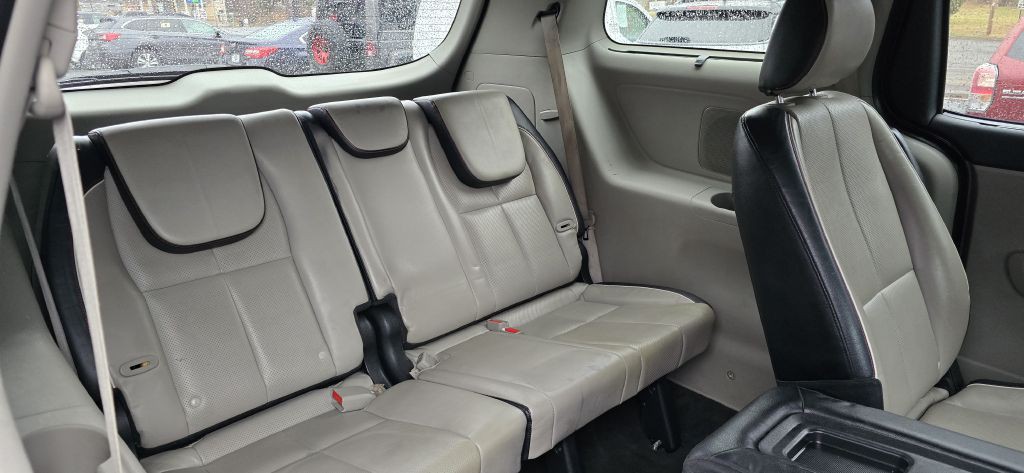 2019 Kia Sedona Image 29